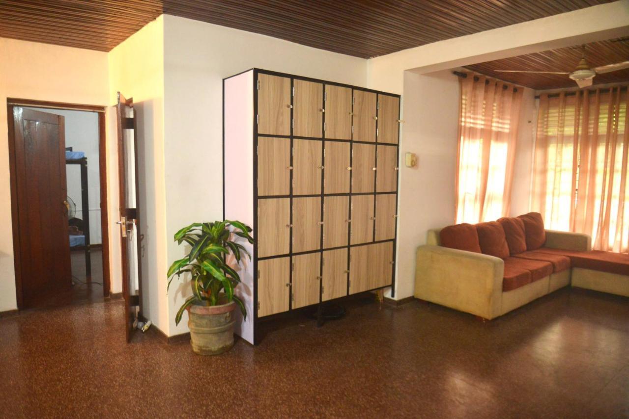 Hostel Mon Reve, Unawatuna Buitenkant foto